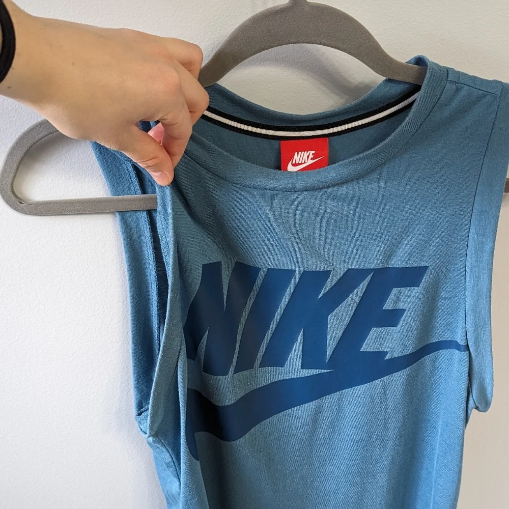 🧿Nike sleeveless shirt - Picture 4 of 6